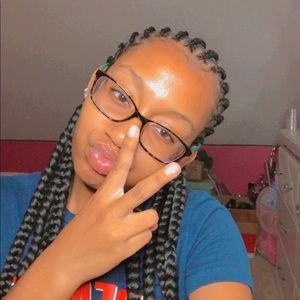 Meet your Posher, Ariana